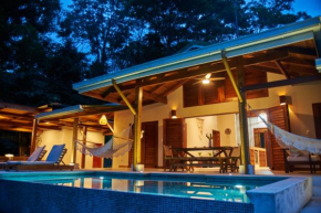 Villa Paraíso - Oasis Privado con Piscina en Punta Uva
